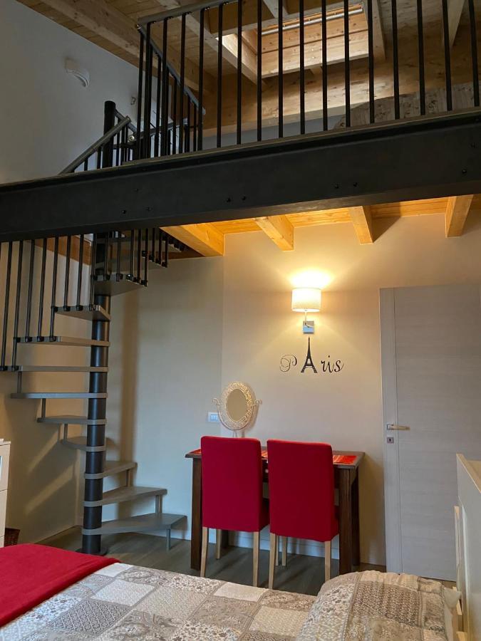 אסולה B&B Cascina Sagrestia מראה חיצוני תמונה