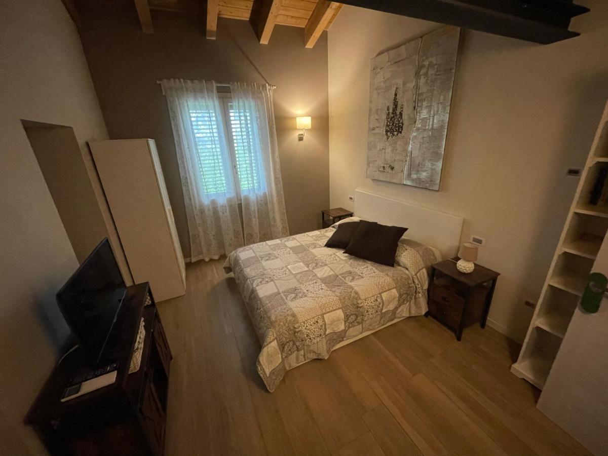 אסולה B&B Cascina Sagrestia מראה חיצוני תמונה